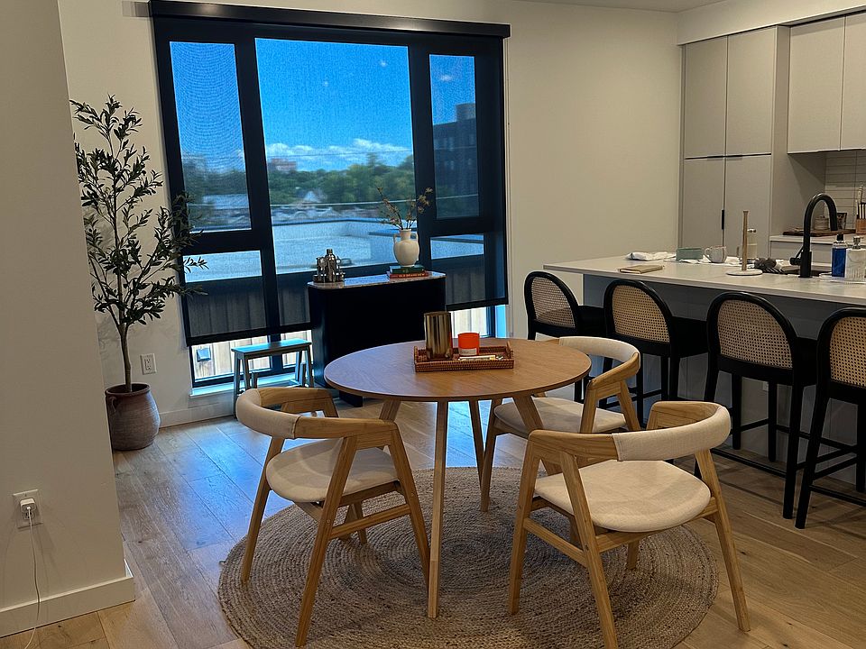 1st image of 1601 Park Ave #407