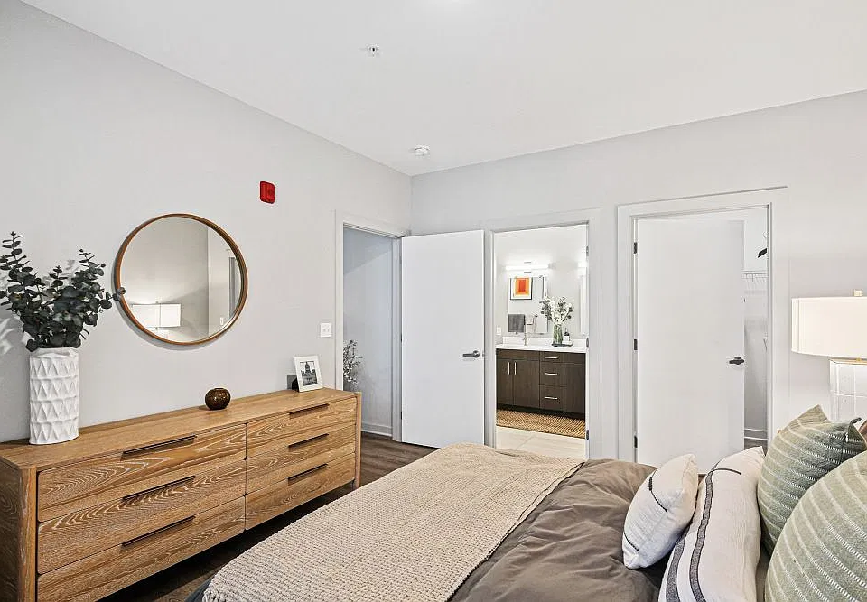 2 Bedroom- Primary Suite