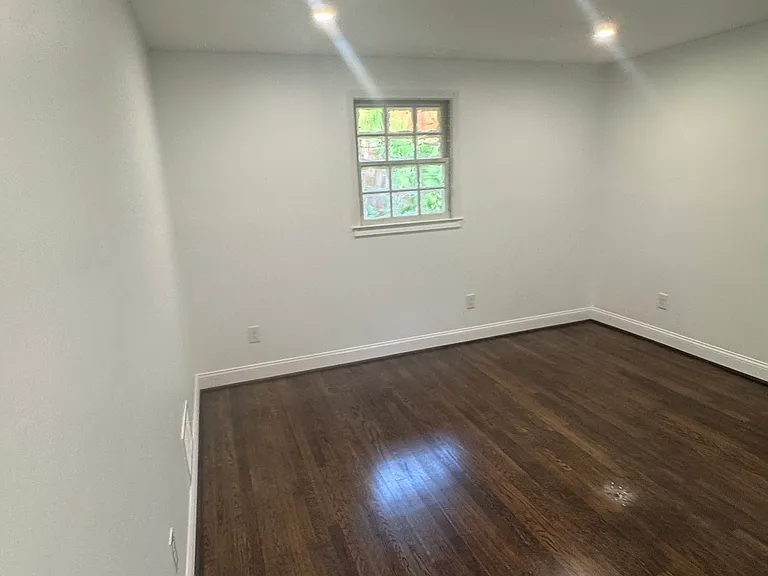 2395 Rhineland Ct — Photo 6