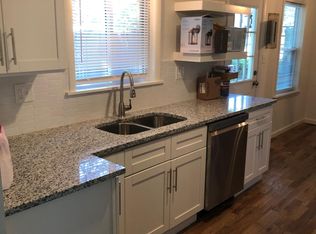 7500 Norwood St, Prairie Village, KS 66208