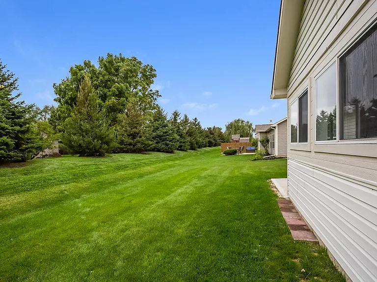 152 Heartwood Hl — Photo 15