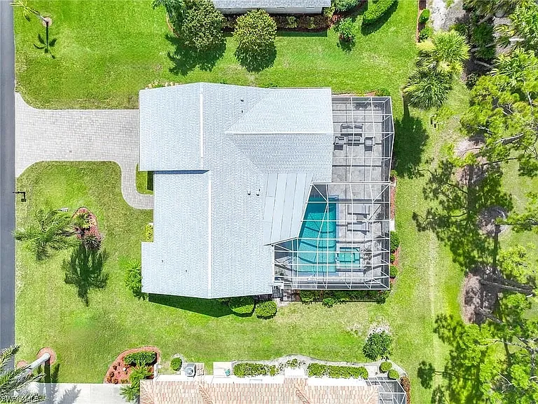 9905 Treasure Cay Ln — Photo 32