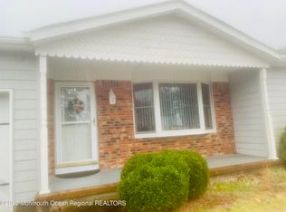 121 Northumberland Dr, Toms River, NJ 08757