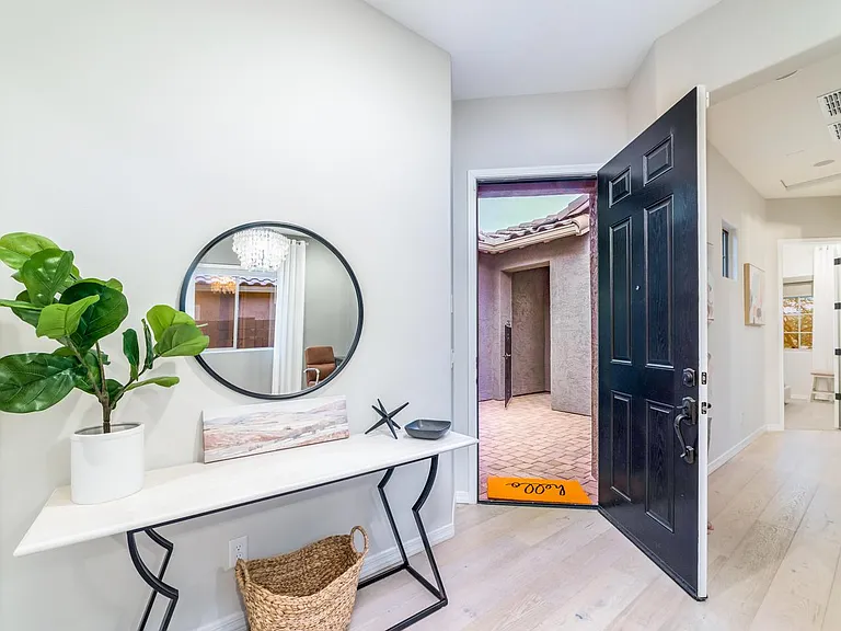 620 E Kalalau Dr — Photo 4