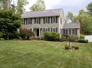 7 Reed Farm Rd, Lakeville, MA 02347