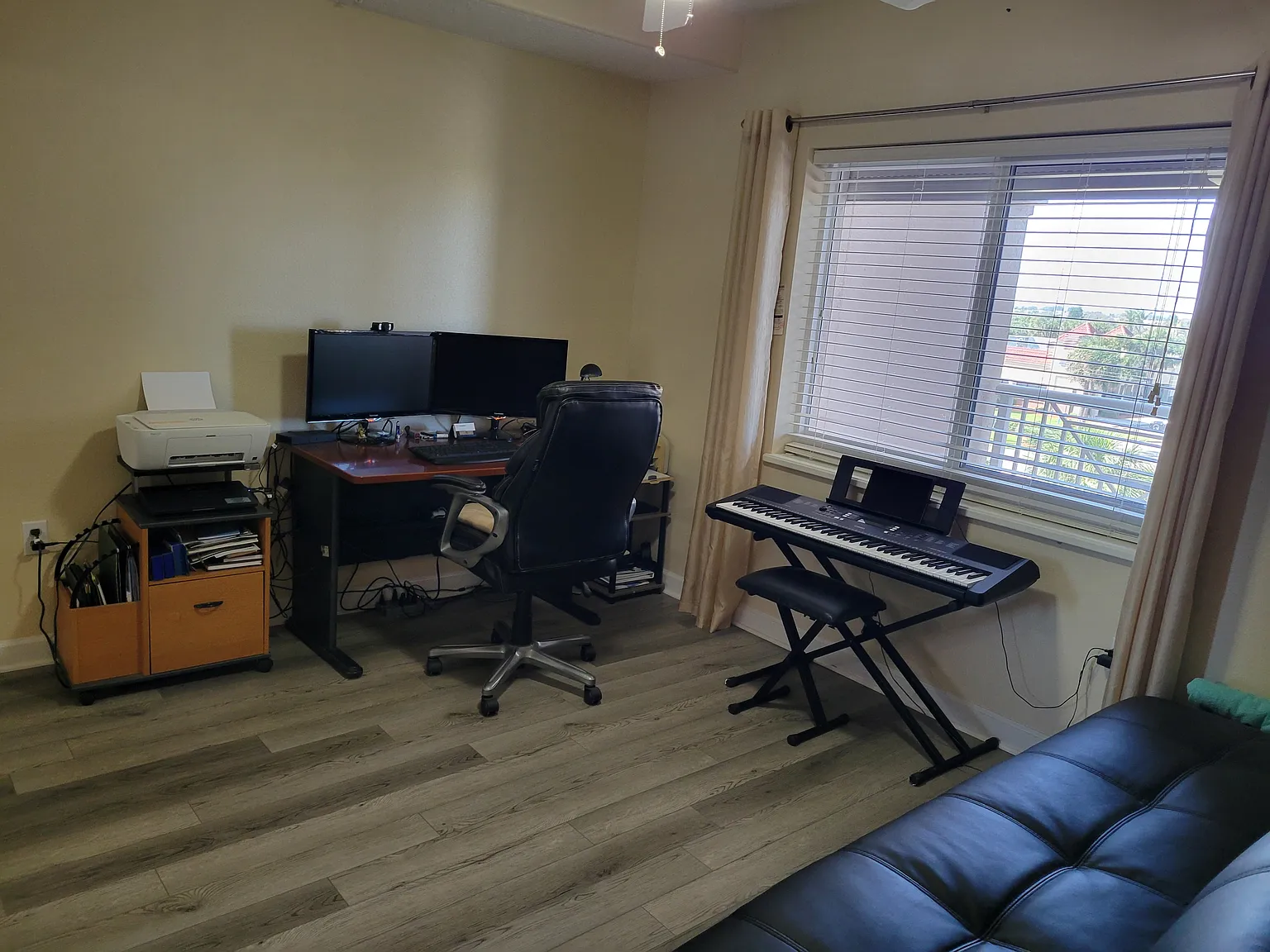 3 bed, 1832 sqft, $3,499 — Photo 4