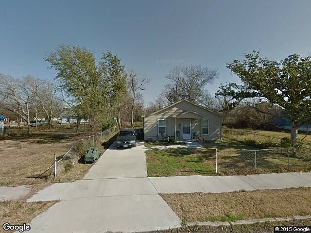 1st image of 926 Stilwell Blvd