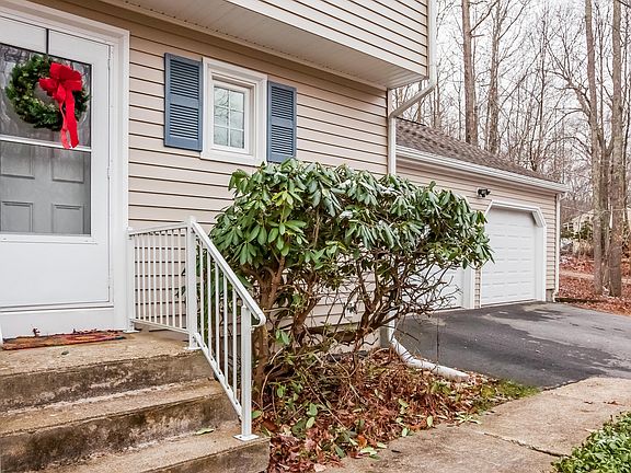 005-Front_Entrance-1362308-print