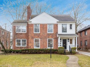 475 Neff Rd, Grosse Pointe, MI 48230