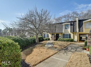 6909 Park Ave, Sandy Springs, GA 30342