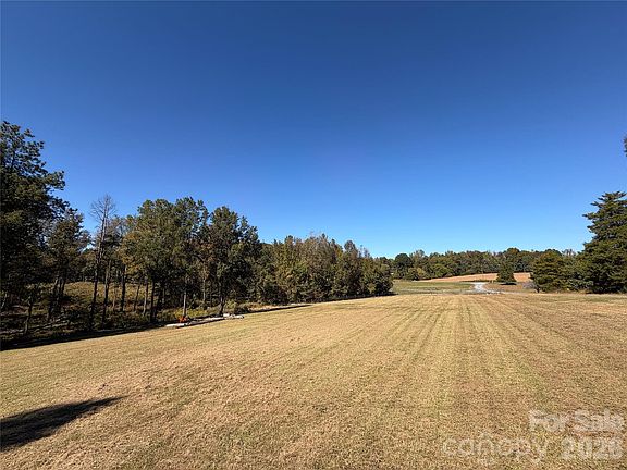3rd image of 13490 Mullis Rd