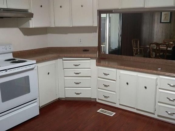 New Kitchen & view of Dining