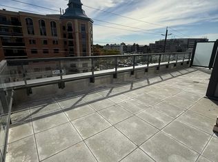 705 Davis Dr #A-407, Newmarket, ON L3Y 2R2