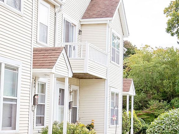 2nd image of 465-473 W Grand Ave #17