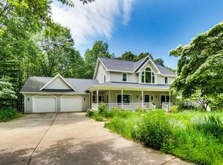 3158 Dunes Valley Path, Stevensville, MI