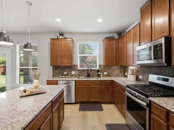 3012 Freeman Park Dr, Round Rock, TX 78665