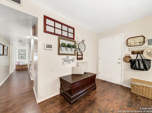 3rd image of 439 Harcourt Ave