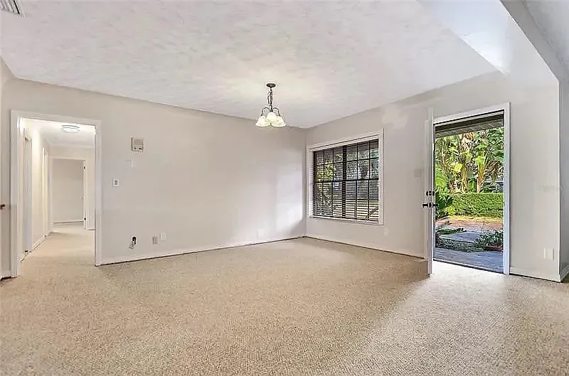 3 bed, 1822 sqft, $3,600 — Photo 3
