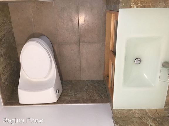 2nd image of 16612 Regina Cir APT 4