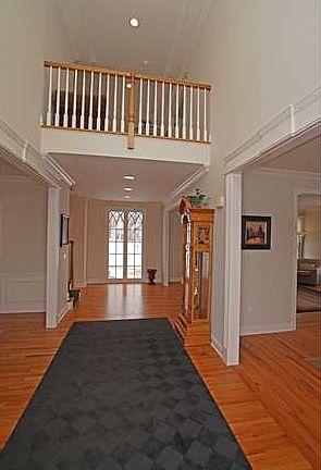 3rd image of 18 Catalina Dr