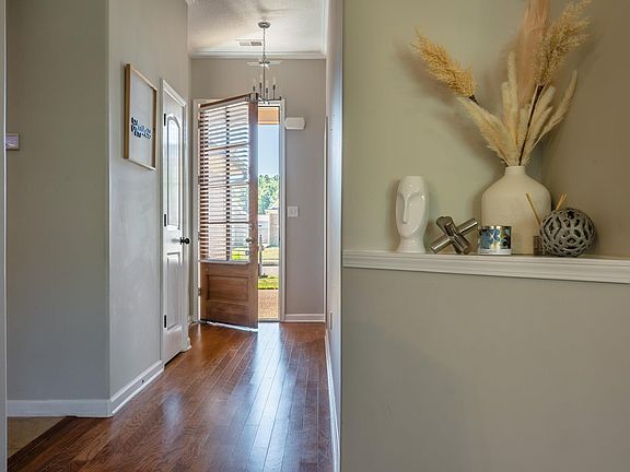 5th image of 9286 Chastain Pl