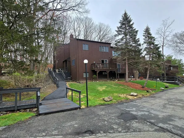 12 Redwood Drive, Highland Mills, NY 10930