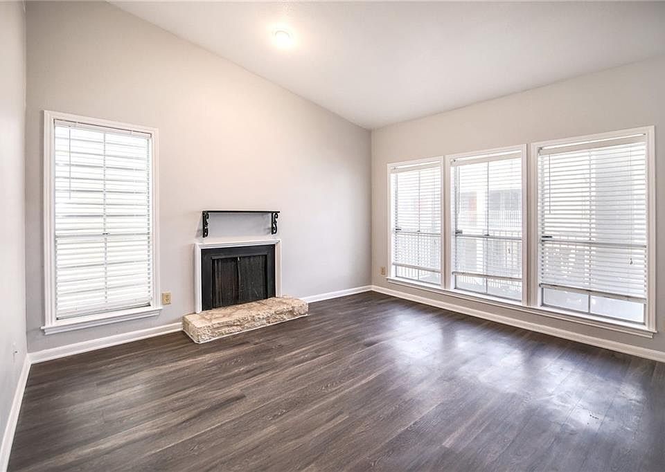 1st image of 2529 Rio Grande St #93
