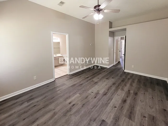 1581 Farkleberry Dr — Photo 12