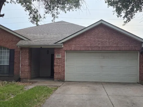 17211 Laguna Trail Dr, Houston, TX 77095