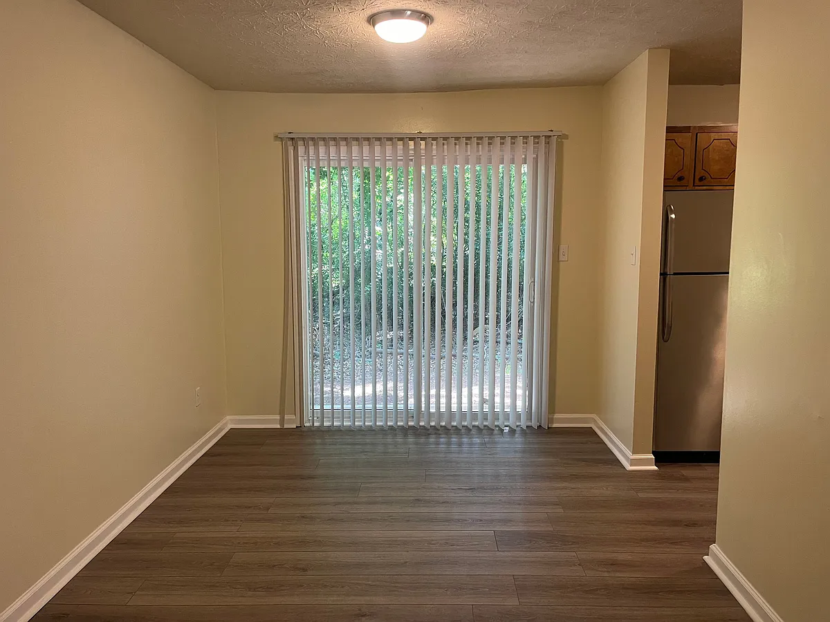 Building Photo - 437 Rustwood Dr #437