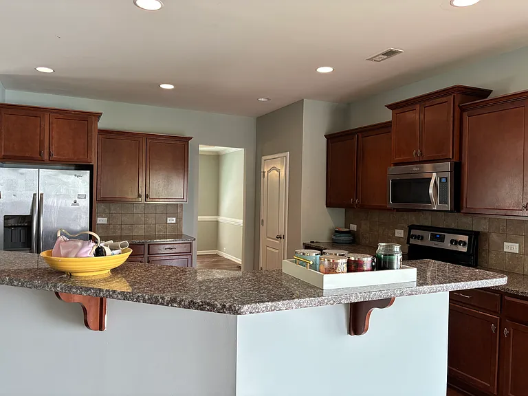 Royal Winchester Dr — Photo 15