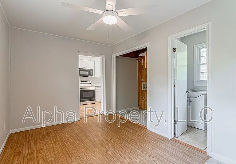 7 Pembroke Ln — Photo 15