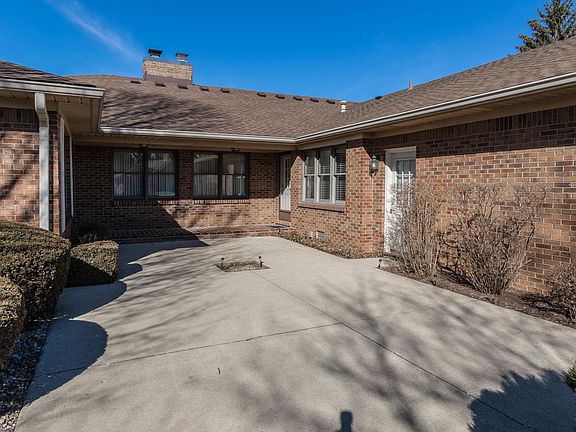 2nd image of 8 Marywood Dr