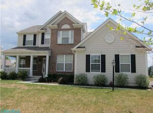 7369 Walker Wood Blvd, Lewis Center, OH 43035