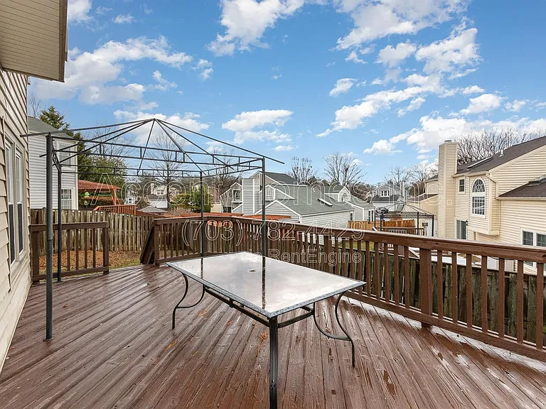 7579 Cross Gate Ln — Photo 30