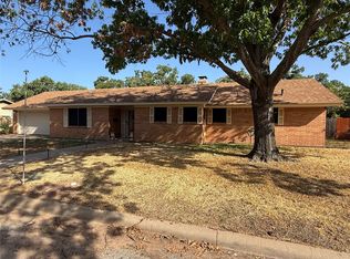 604 Kingwood Dr, Mineral Wells, TX 76067
