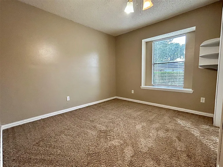 2711 Laurel Creek Way — Photo 25