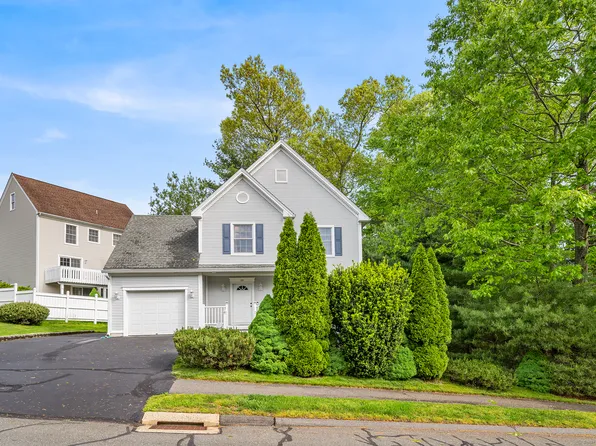 22 Village Lane #22, Canton, CT 06019