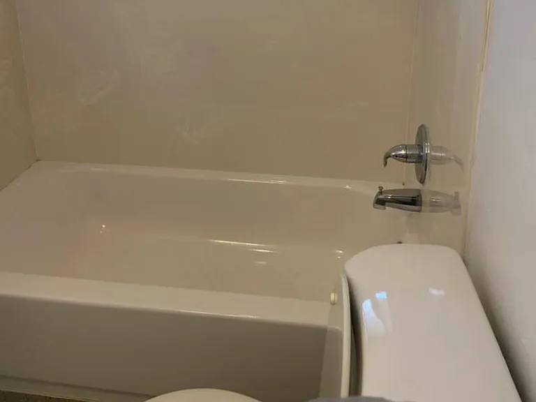 Country Club Dr — Photo 2