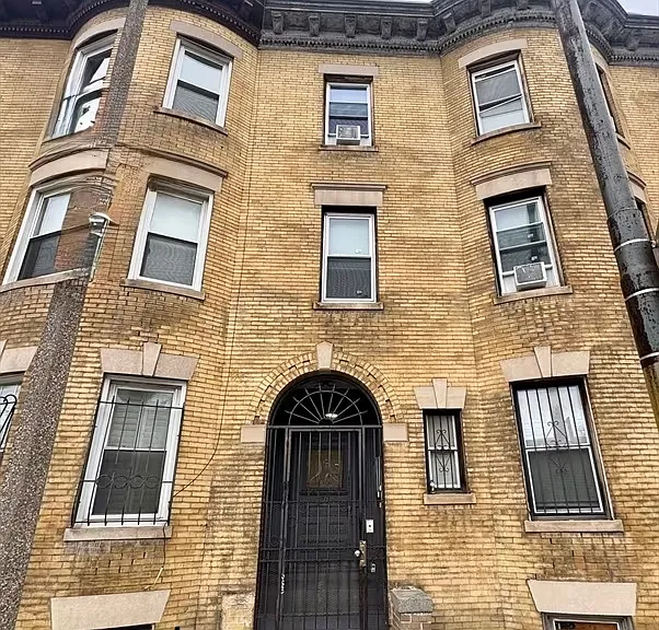 20 S Huntington Ave #2 — Photo 13
