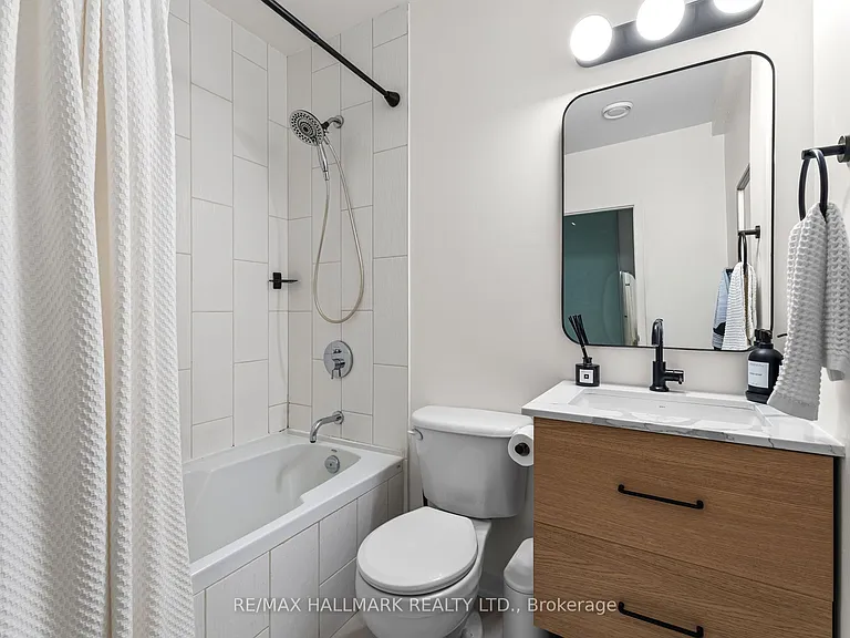 747 Queen St E #202 — Photo 15