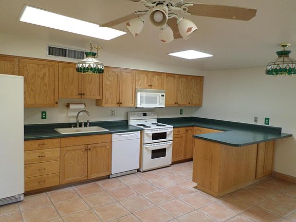 4th image of 2310 S Kevin Dr