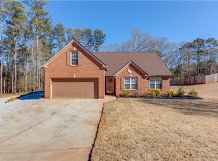 104 Jacob Dr, Hoschton, GA 30548