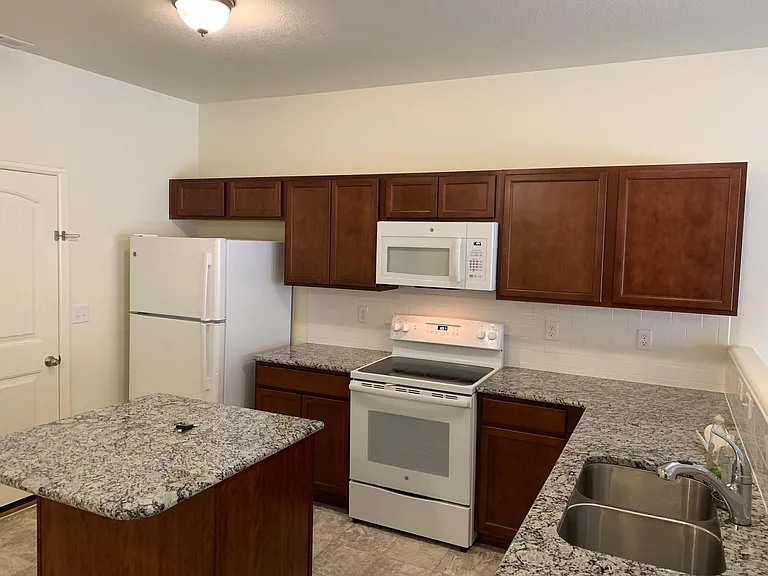 7568 Red Fir Point — Photo 9