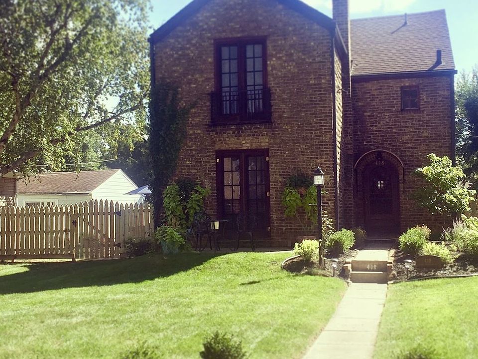 1st image of 418 E Pokagon St