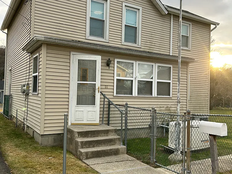 33 High St — Photo 15