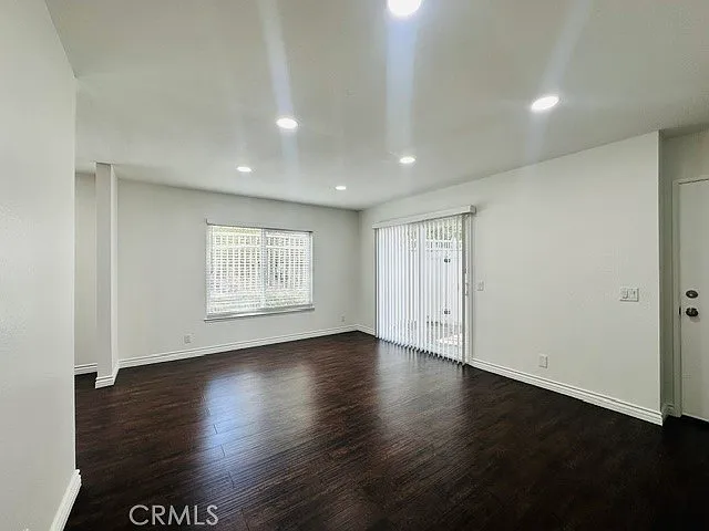 2510 Coventry Cir — Photo 6