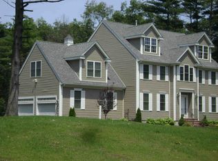 26 Lawton Ln, Foxboro, MA 02035