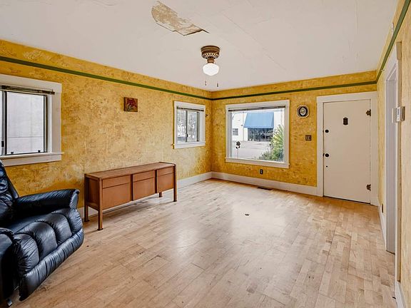 3rd image of 450 Ortiz Ave