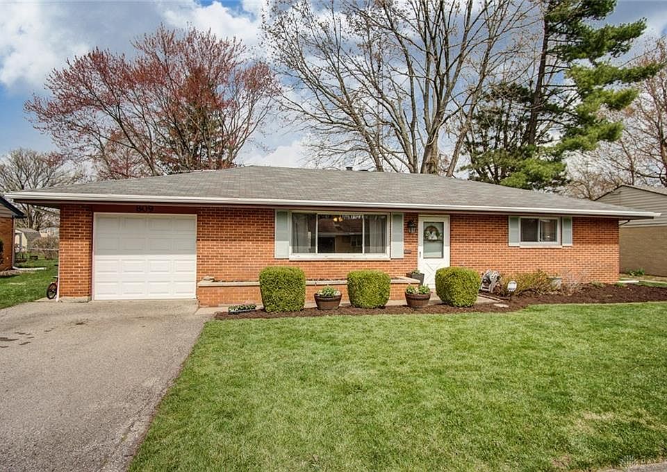 1st image of 809 Butternut Dr